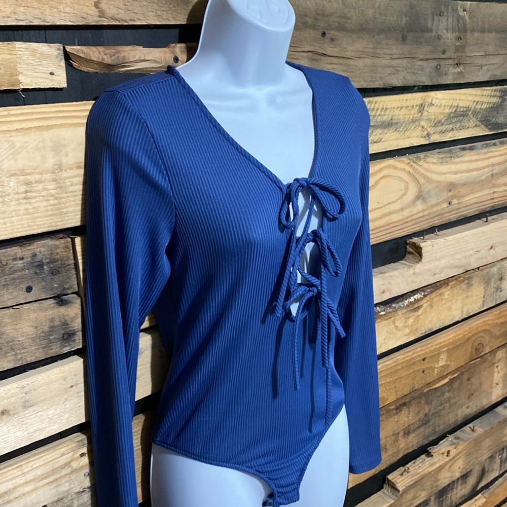 Free People Tied Up Ribbed Long Sleeve Bodysuit In Blue Size Medium - Picture 4 of 8